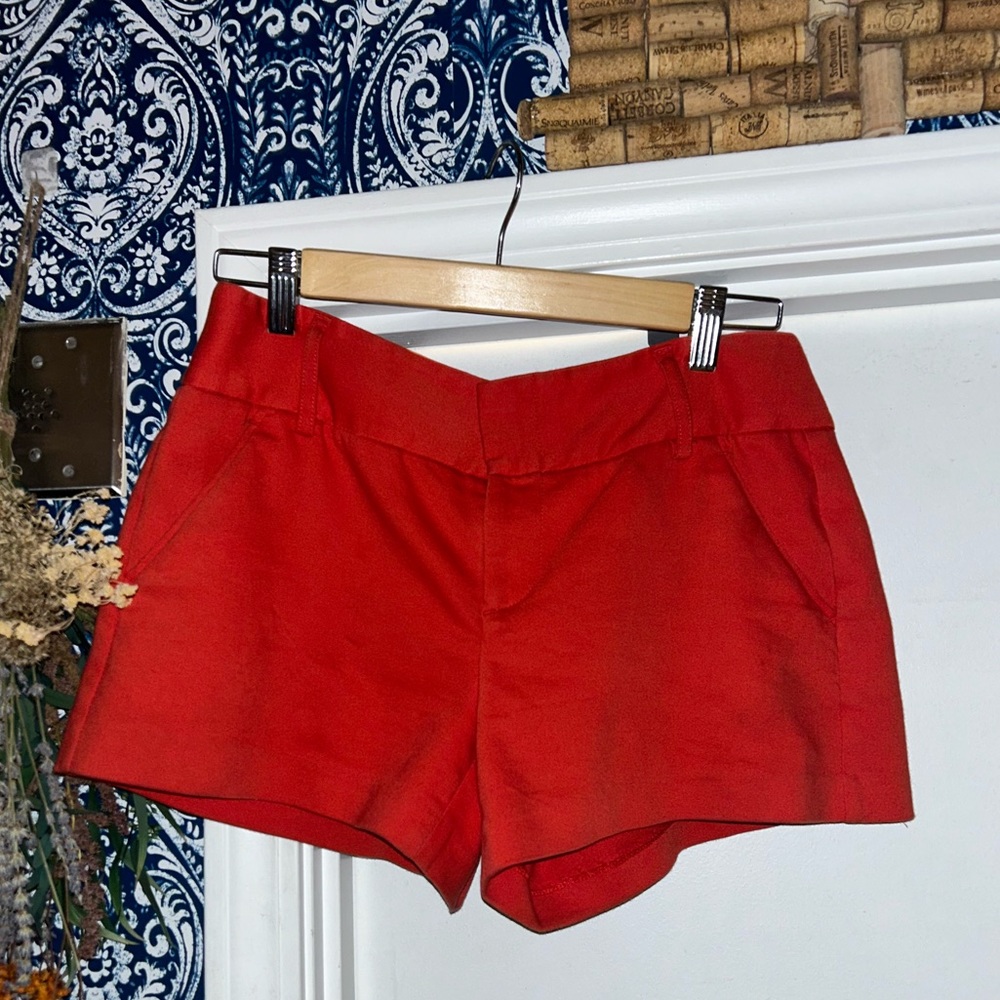 Alice and Olivia Poppy shorts, women’s size 6